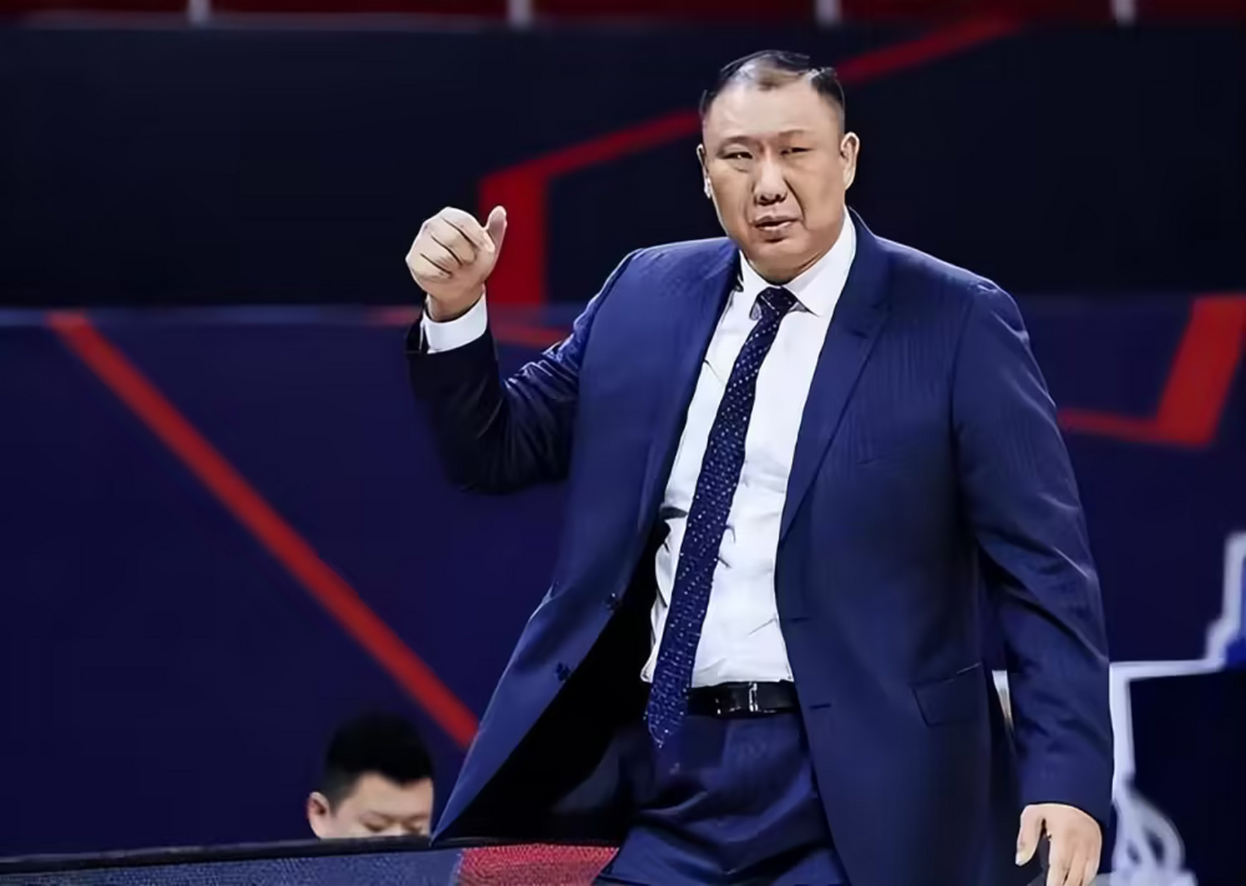 电竞竞猜-包含集结日CBA常规赛焦点战，山东男篮扳平良机，球迷炸锅，临场指挥获称赞的词条